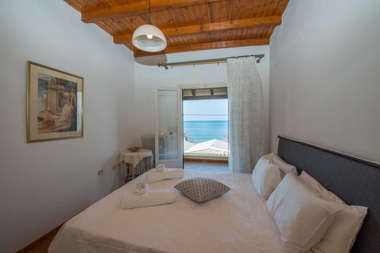 Frosos Beachfront Maisonette Acharavi 아카라비 외부 사진