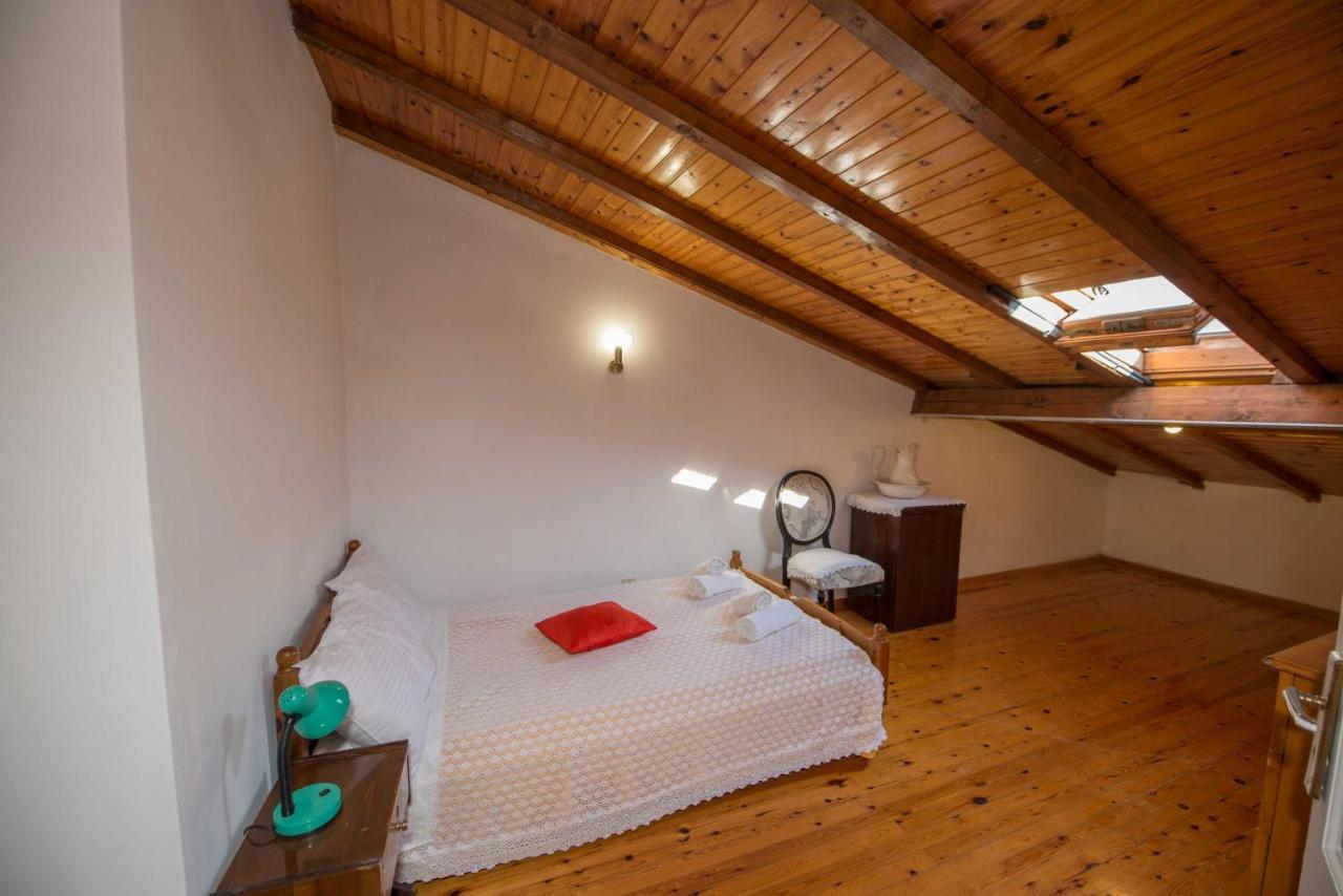 Frosos Beachfront Maisonette Acharavi 아카라비 외부 사진