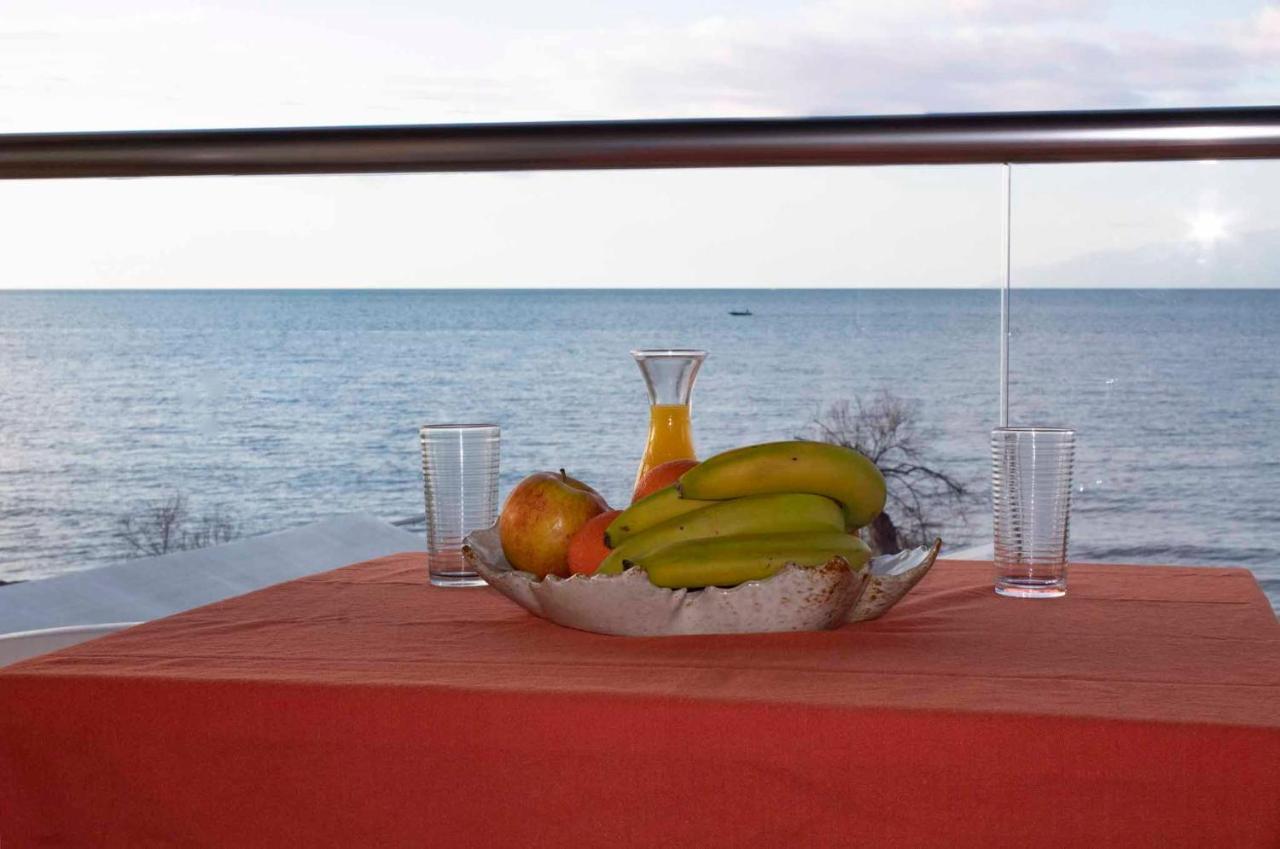 Frosos Beachfront Maisonette Acharavi 아카라비 외부 사진