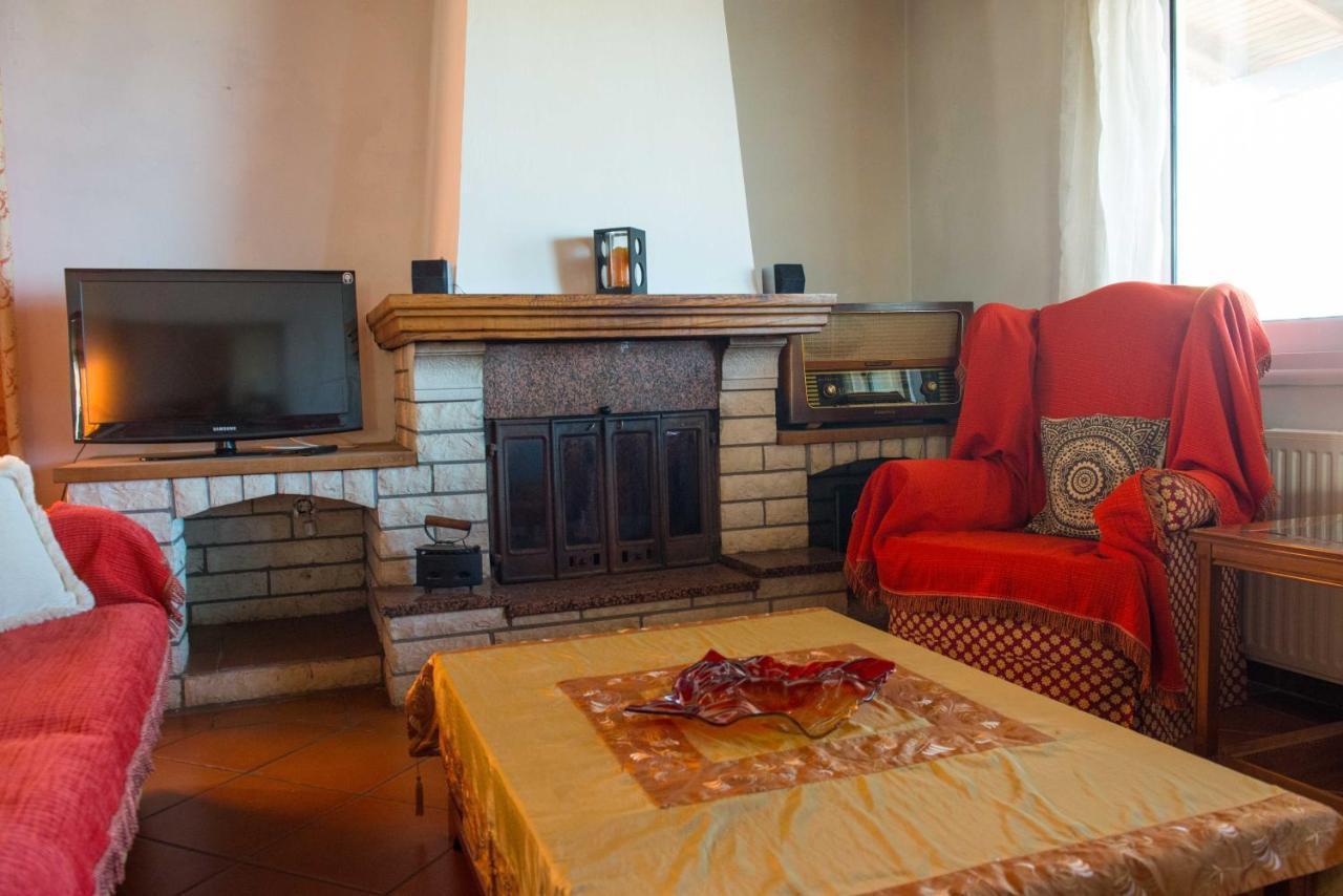 Frosos Beachfront Maisonette Acharavi 아카라비 외부 사진